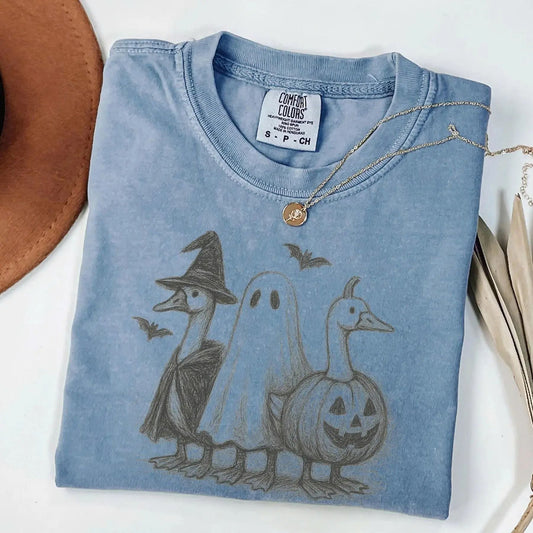 Comfort Colors Goose Halloween Shirt – Ghost Goose Tee, Funny Pumpkin Shirt, Cute Spooky Season Fall Tee, Trick or Treat Gift - - T-Shirt