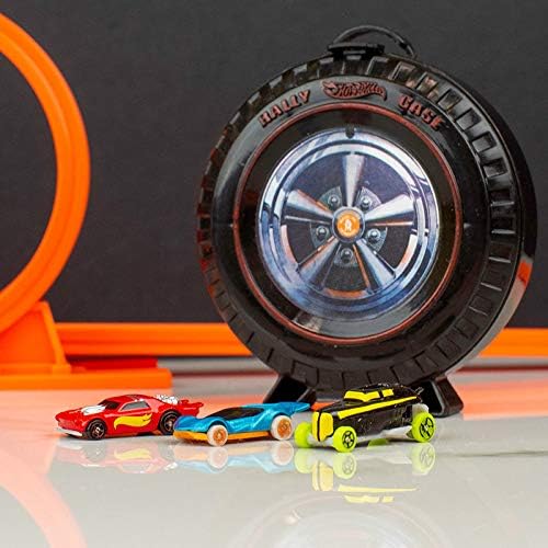 World's Smallest Hot Wheels™ Stunt Action Set- Rust & Cinder- {{Product type}}