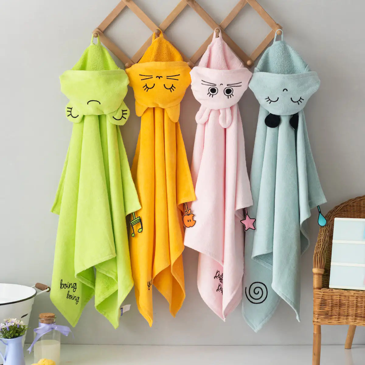Milk&Moo Chancin Velvet Hooded Baby Towel Kia Day Design