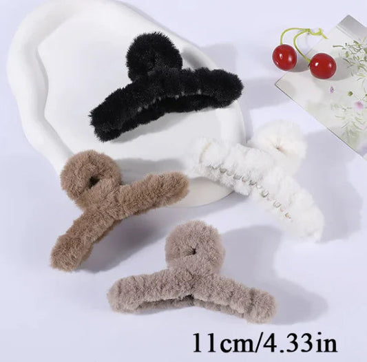 Hair Claw Kia Day Design