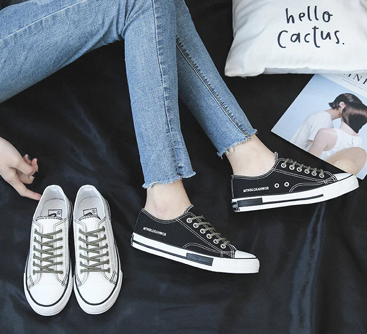 Low-Top Canvas Sneakers - Kia Day Design