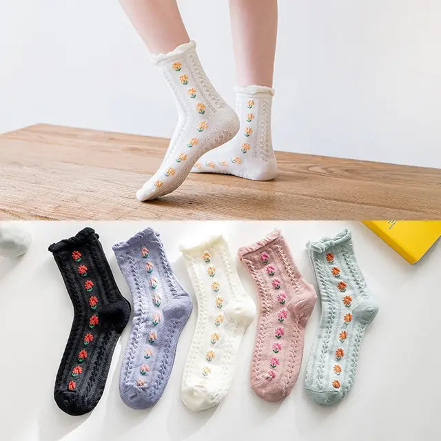 5 Pairs Flower Embroidered Socks - Kia Day Design