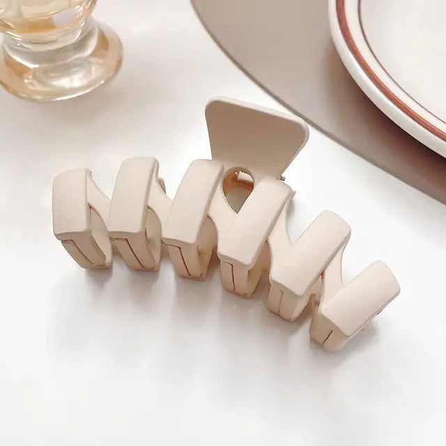 Geometric Flower Hair Clip Set - Kia Day Design