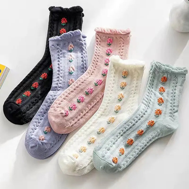 5 Pairs Flower Embroidered Socks - Kia Day Design