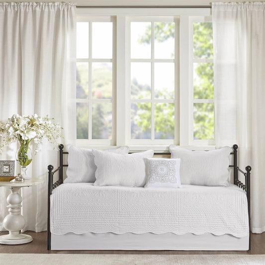 6-Piece Farmhouse White Daybed Cover Bedding Set with Scalloped Edges - - Bedroom > Quilts & Blankets