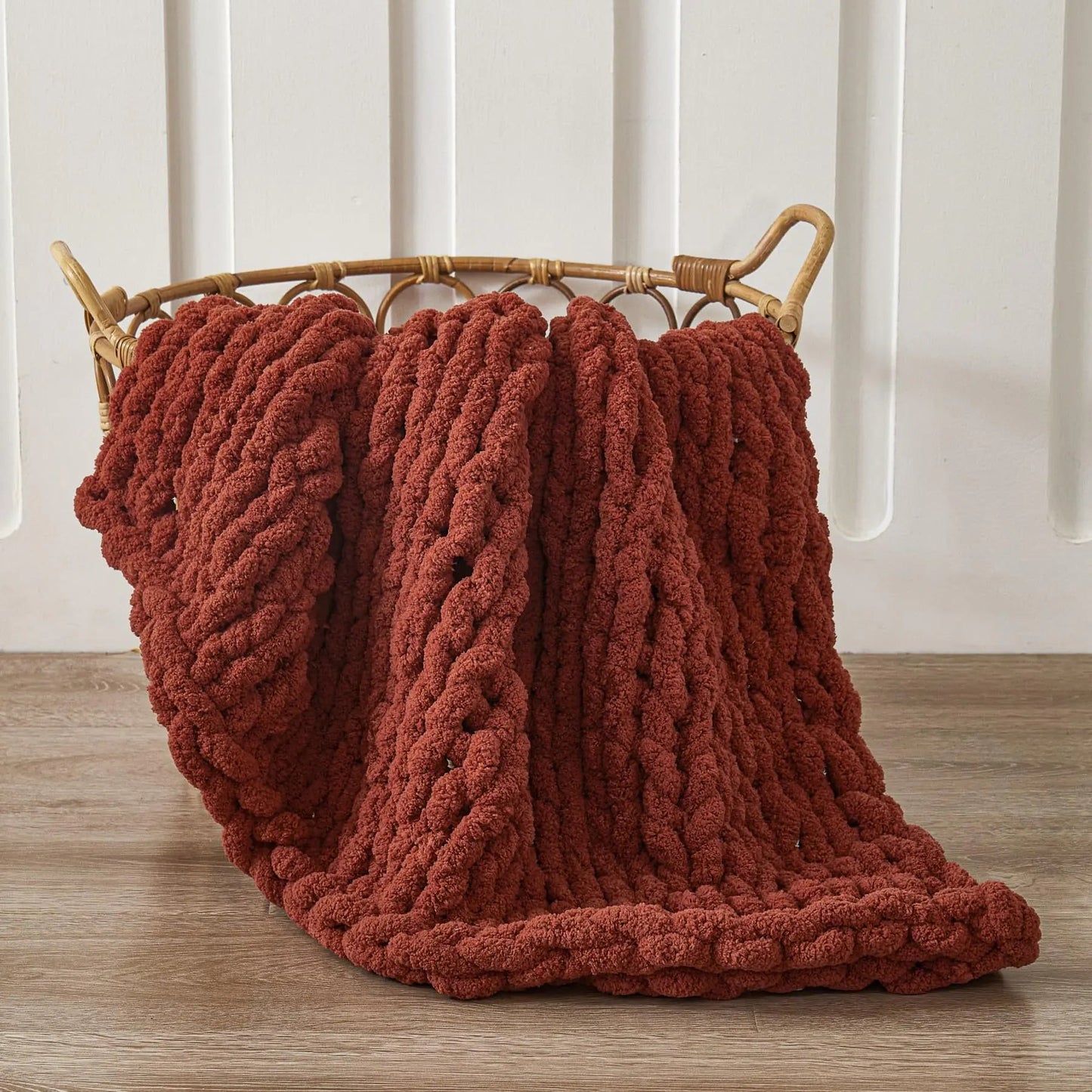 WESHIONGOO Chunky Knit Blanket Throw Knitted Throw Blankets for Couch Bed Fluffy Soft Blanket with Jumbo Chenille Yarn Thick 100% Handmade(40"*40") Kia Day Design