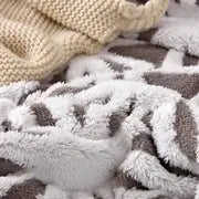 Sherpa and Milk Velvet Blanket - Kia Day Design