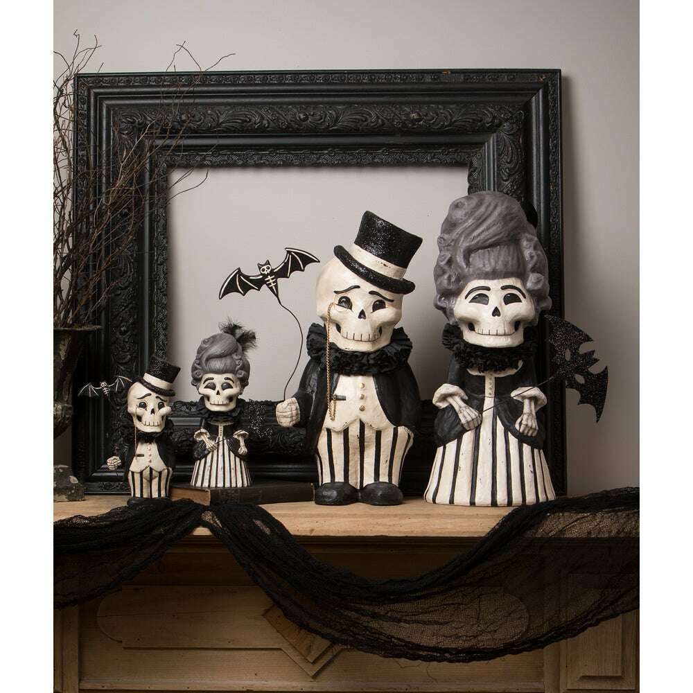 Divine Desiree Skelly Large by Bethany Lowe Designs - - Figurines