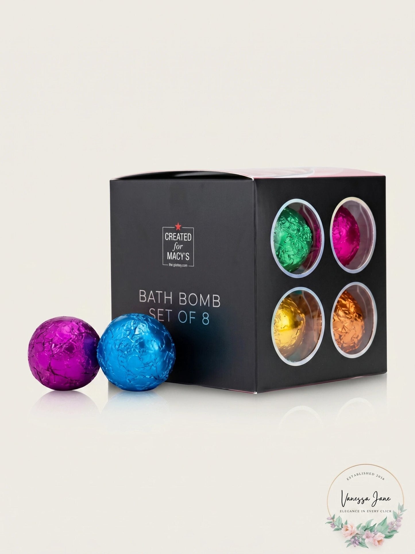 RH Macy Beauty Collection 8 Piece Bath Bomb Gift Set - - New with tags
