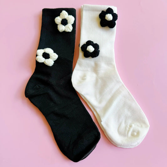 Puffy Daisy Embellished Socks Set Of 2 Kia Day Design