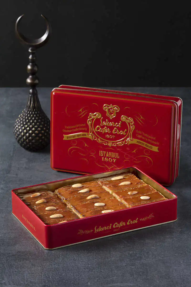 Şekerci Cafer Erol Basbousa with Almonds in Red Tin Box 1350 g - Kia Day Design