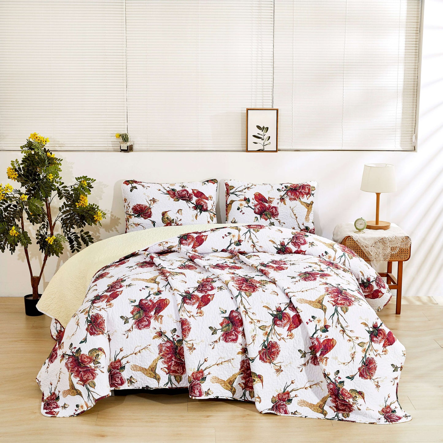 Tache Vintage Rose Garden Hummingbirds Burgundy White Reversible Floral Quilt Set (SD-7676) - - Quilt / Bedspread