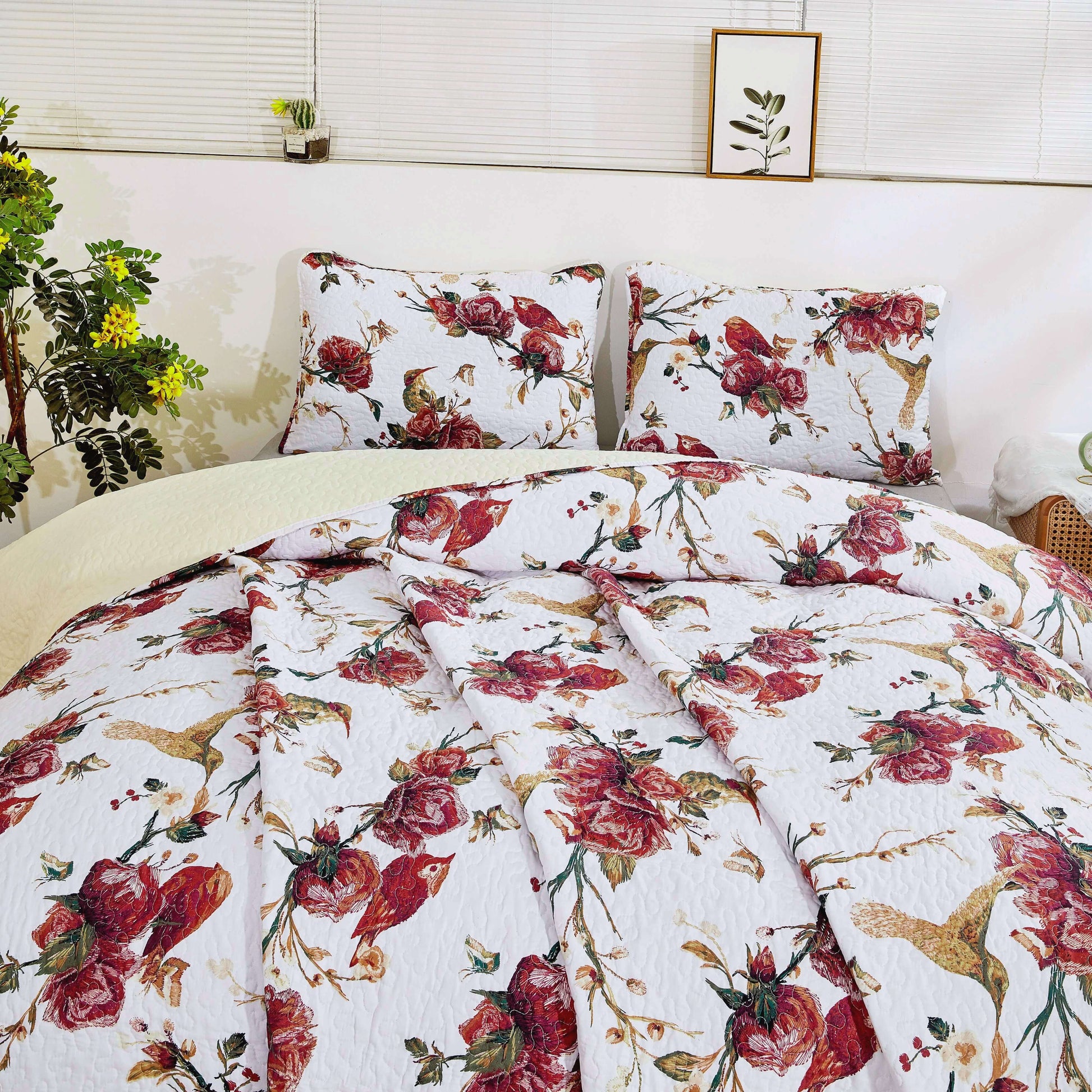 Tache Vintage Rose Garden Hummingbirds Burgundy White Reversible Floral Quilt Set (SD-7676) - - Quilt / Bedspread