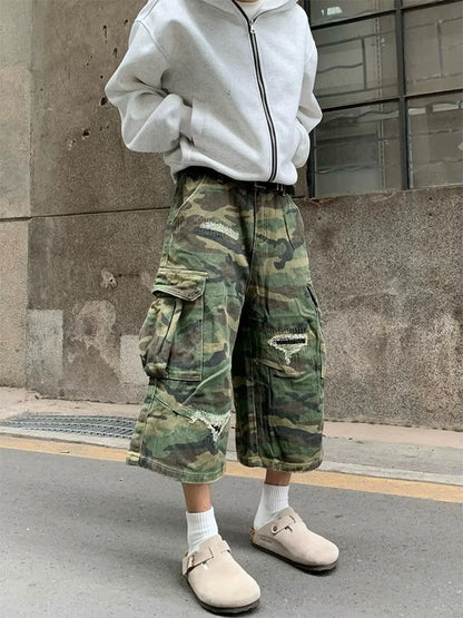Men's Plus Size Distressed Camouflage Cargo Capri Jeans - -