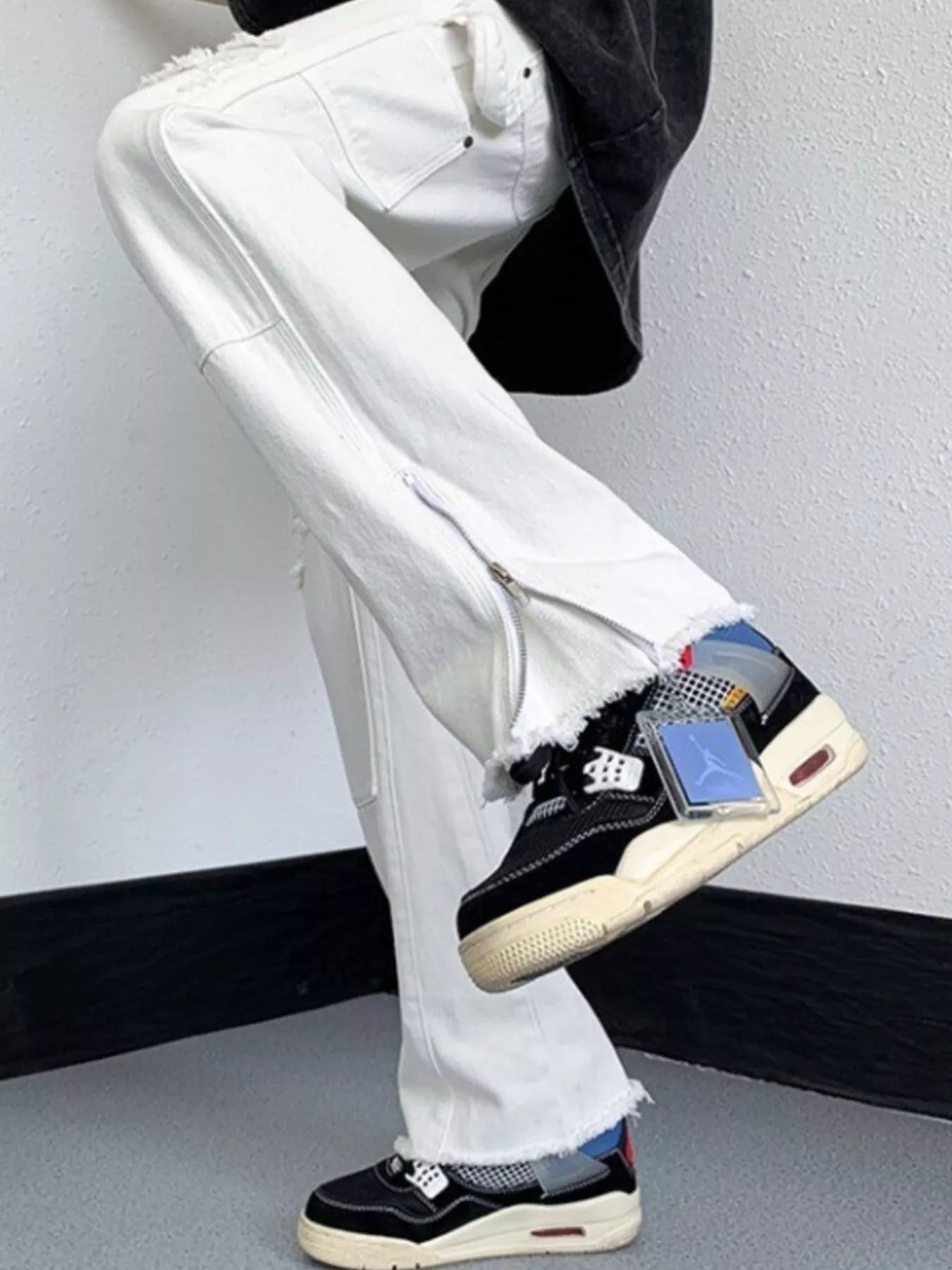 Men's Distressed Raw Hem Wide Leg Jeans - -