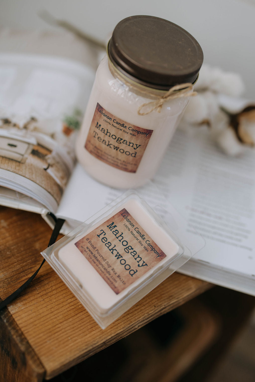 Mahogany Teakwood Candle - - Candles & Melts