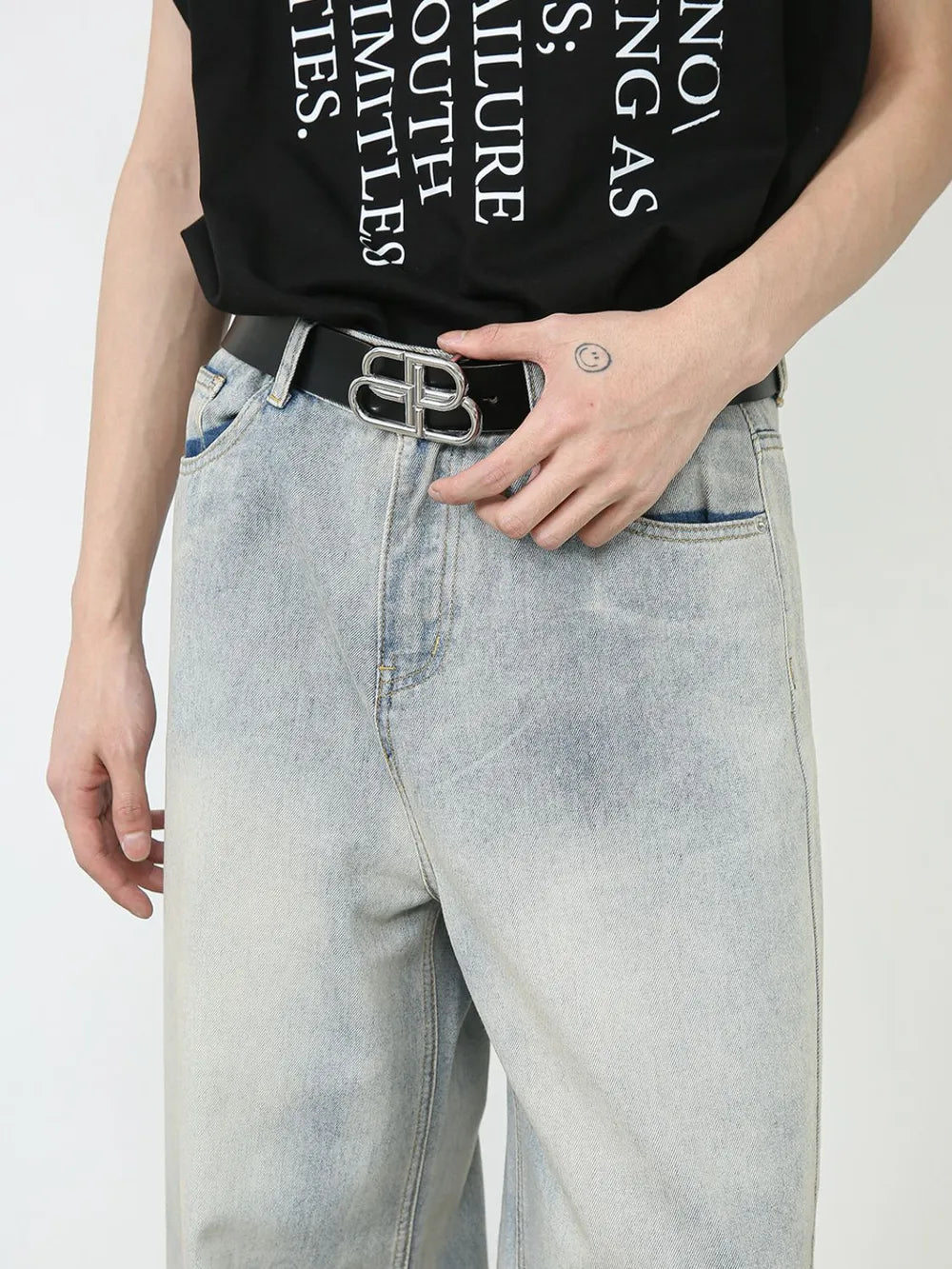 Men's Wide Leg Jeans with Pockets - -