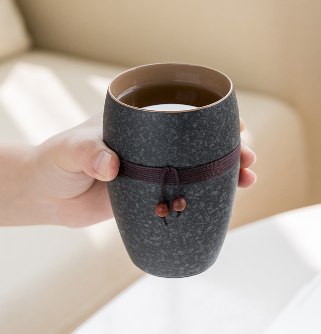 Porcelain Kung Fu Tea Cup with Filter - - Mug