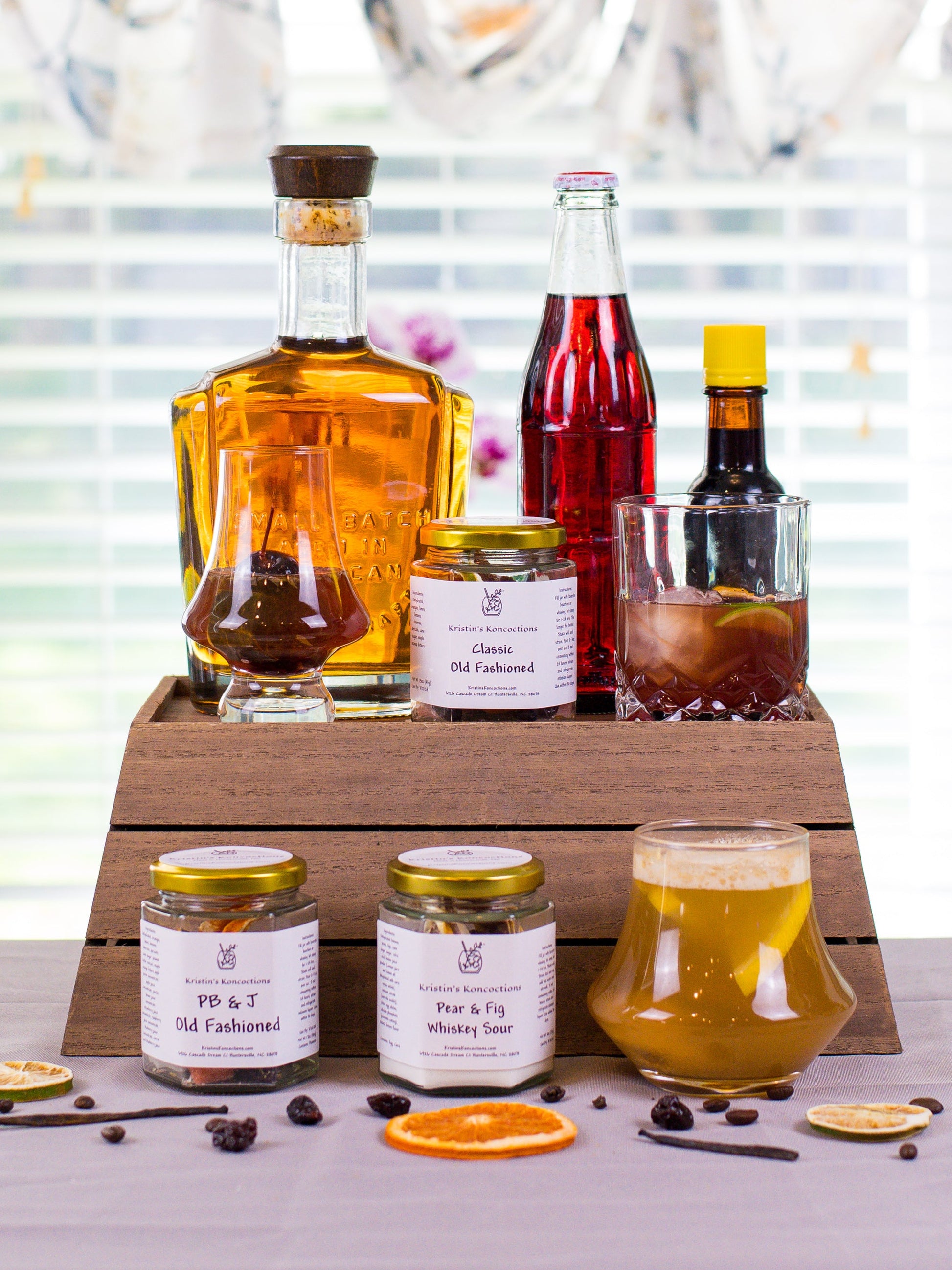 Bourbon Lover Cocktail Kit Gift Set 3-Pack - -