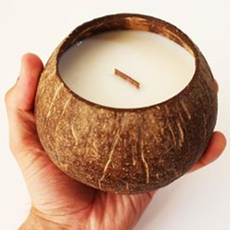 Natural Vegetable Soy Wax Candle in Shells Scented Coconut Shell Candles