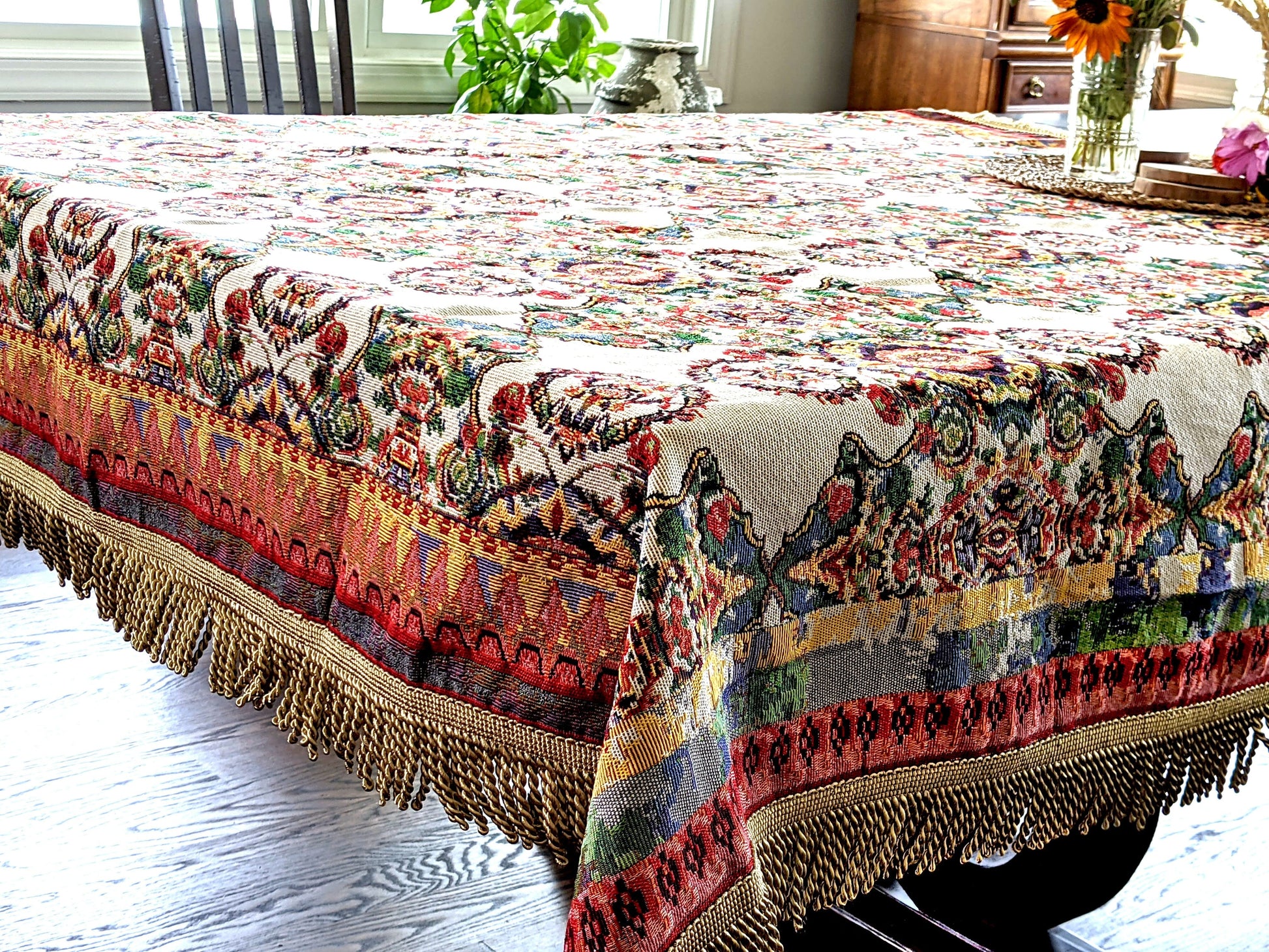Tache Elegant Ivory Colorful Ornate Paisley Woven Tapestry Tablecloth (18193) - - Tablecloth