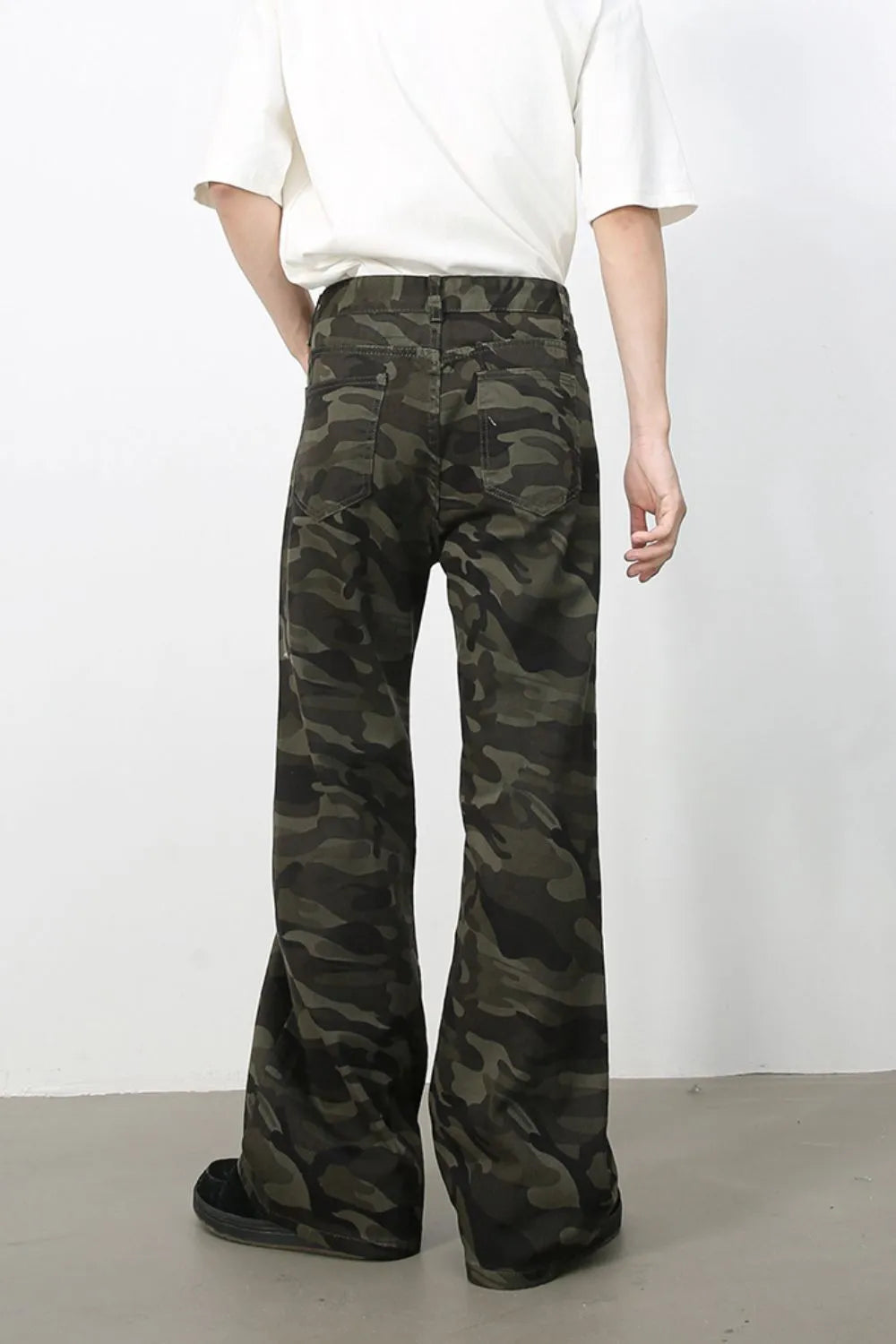 Men's Camouflage Jeans with Pockets - -