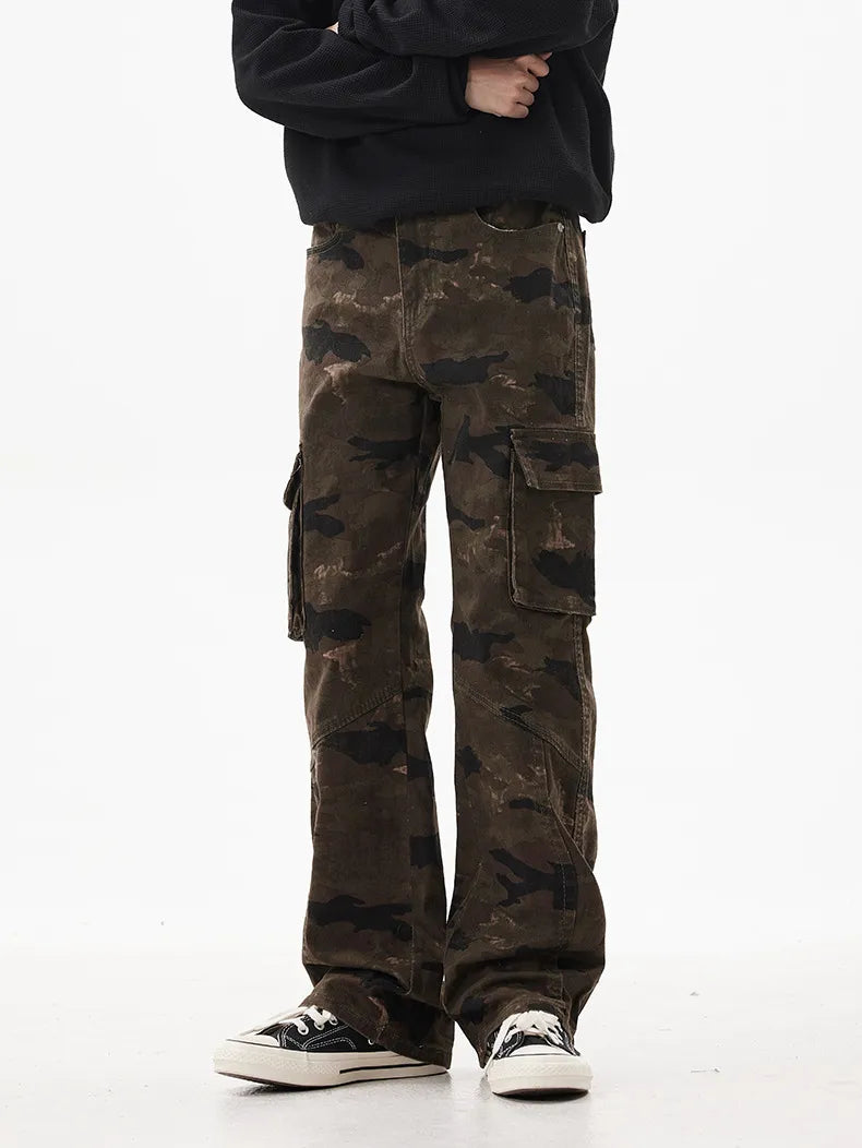 Men's Camo Print Relaxed Fit Cargo Jeans - Olive Brown -