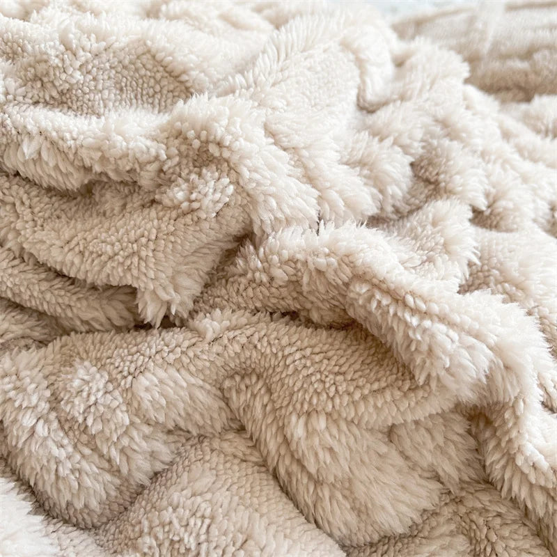 Nordic StyleSolid Sherpa Faux Fur Thicken Quilt