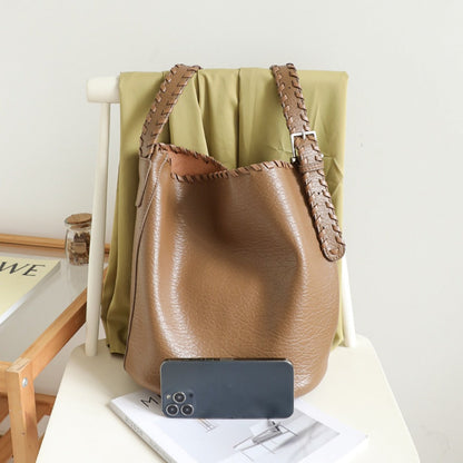 Elegant Woven Shoulder Strap Bucket Bag for Female - Versatile Texture Soft PU Retro Casual Tote - -