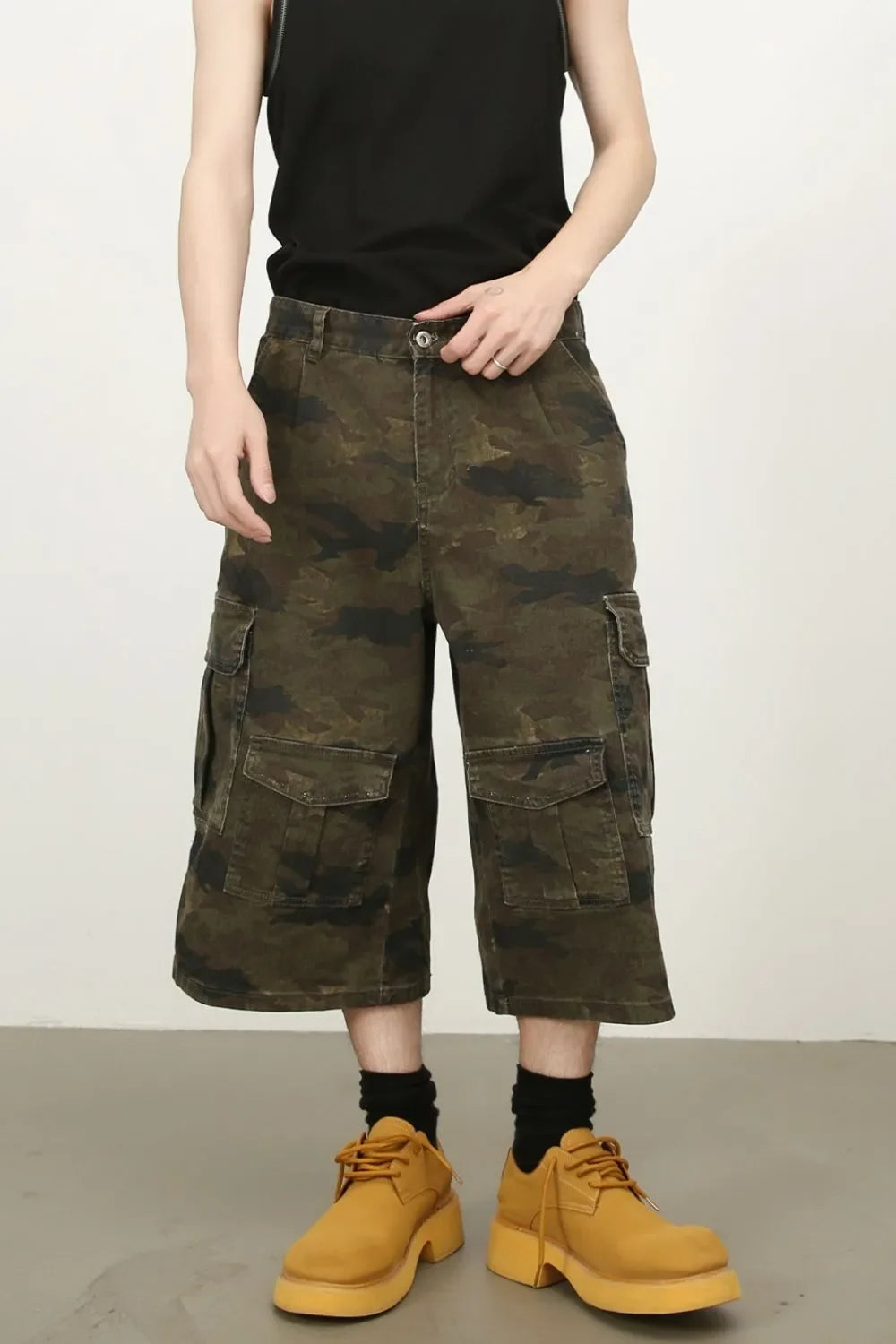 Men's Camouflage Wide Leg Cargo Jeans - -