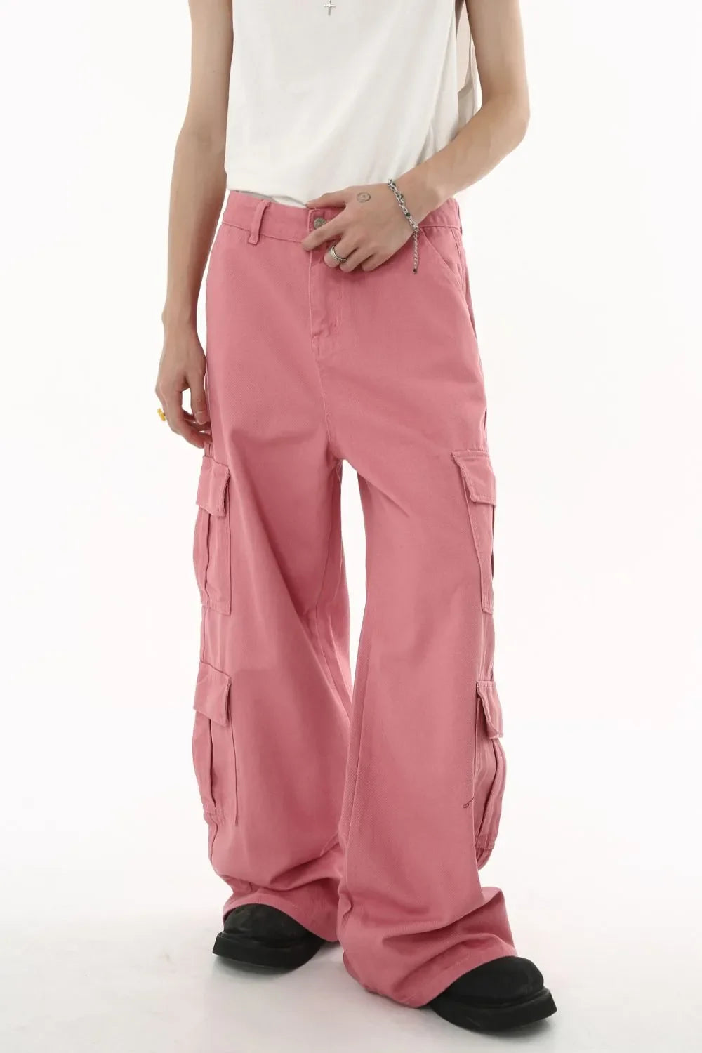 Wide Leg Cargo Jeans - -