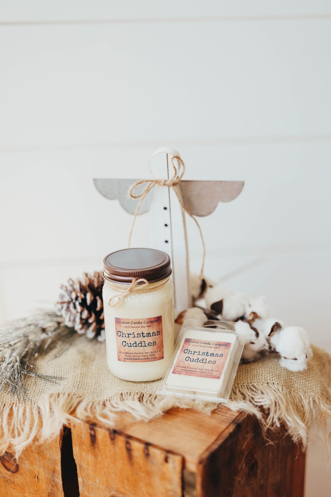 Christmas Cuddles Candle - - Candles & Melts
