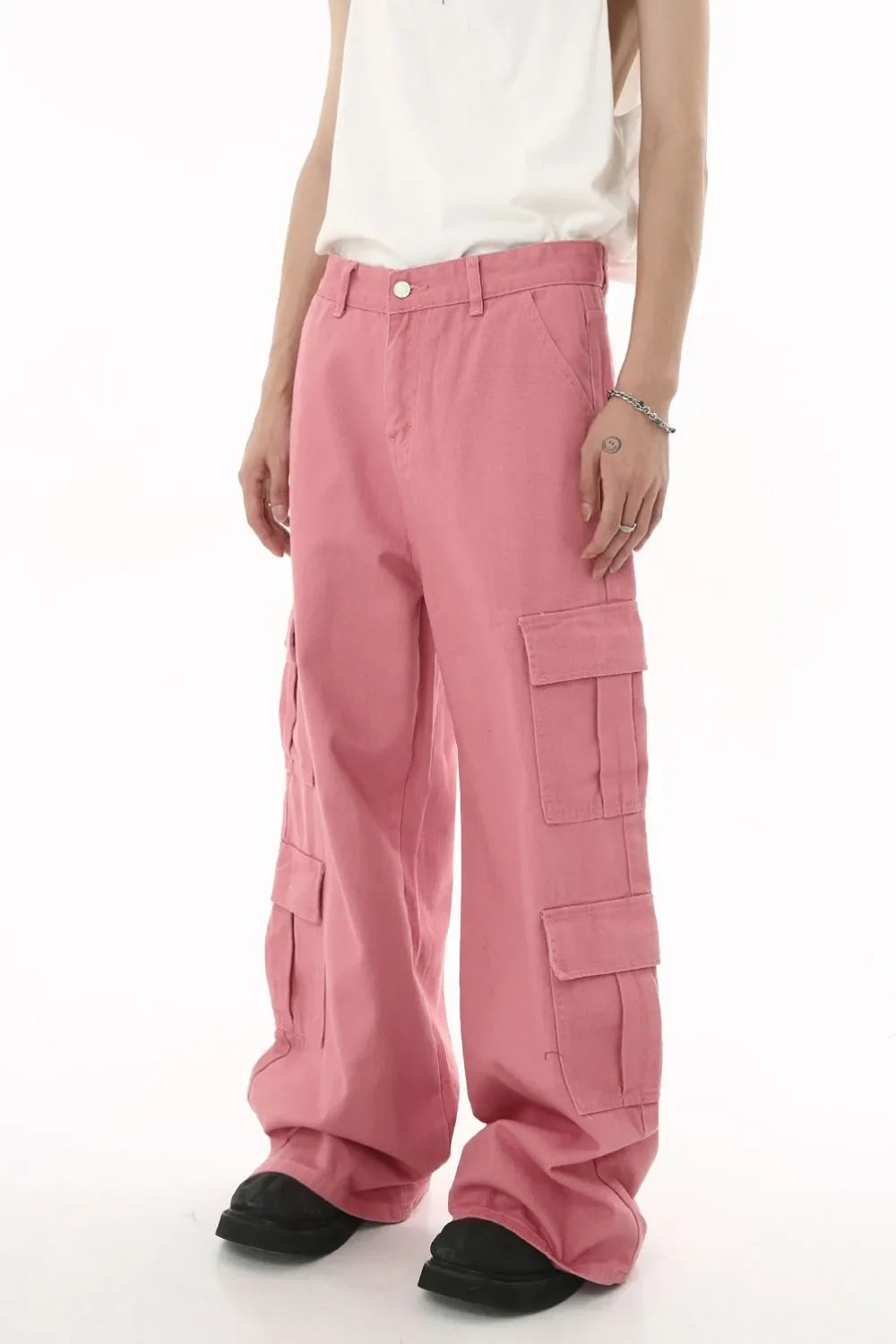 Wide Leg Cargo Jeans - -