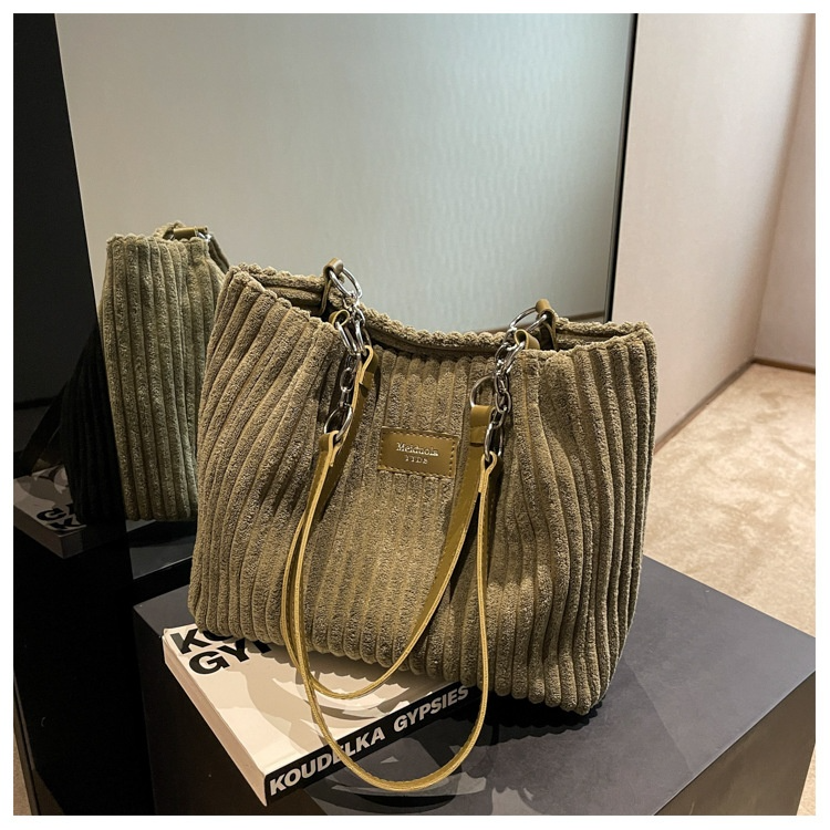 Retro Large Capacity Shoulder Bag - - handbag