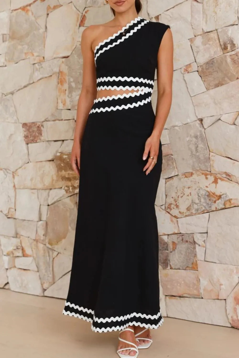 Cutout Contrast Trim Single Shoulder Dress - -