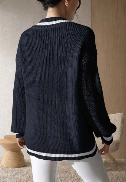 V-Neck Knitted Sweater - Kia Day Design
