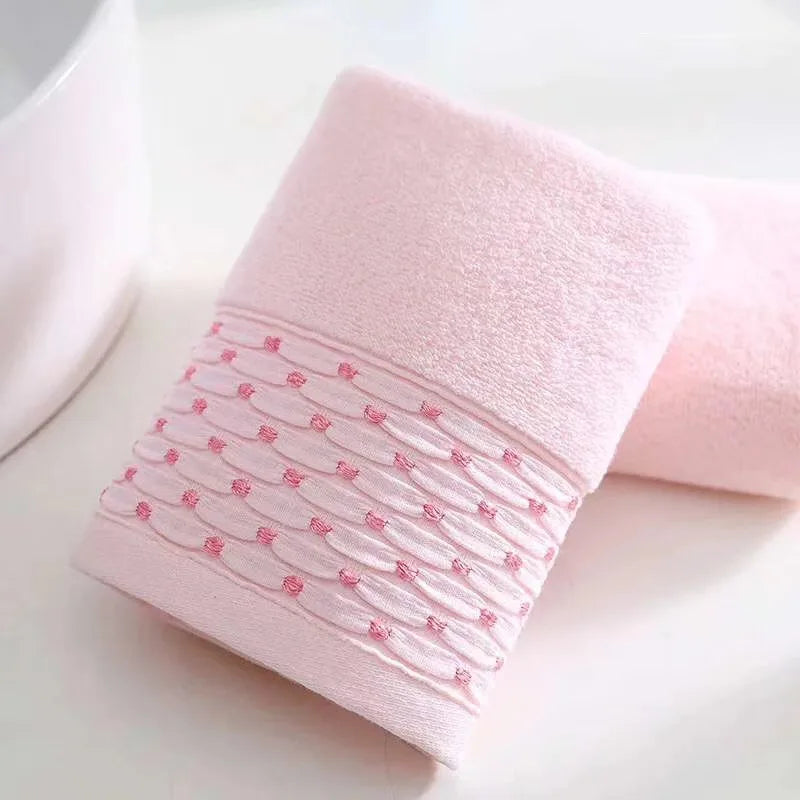 Dot Organic Cotton Bath and Face Towel 34x75 110g Woven 100% Cotton