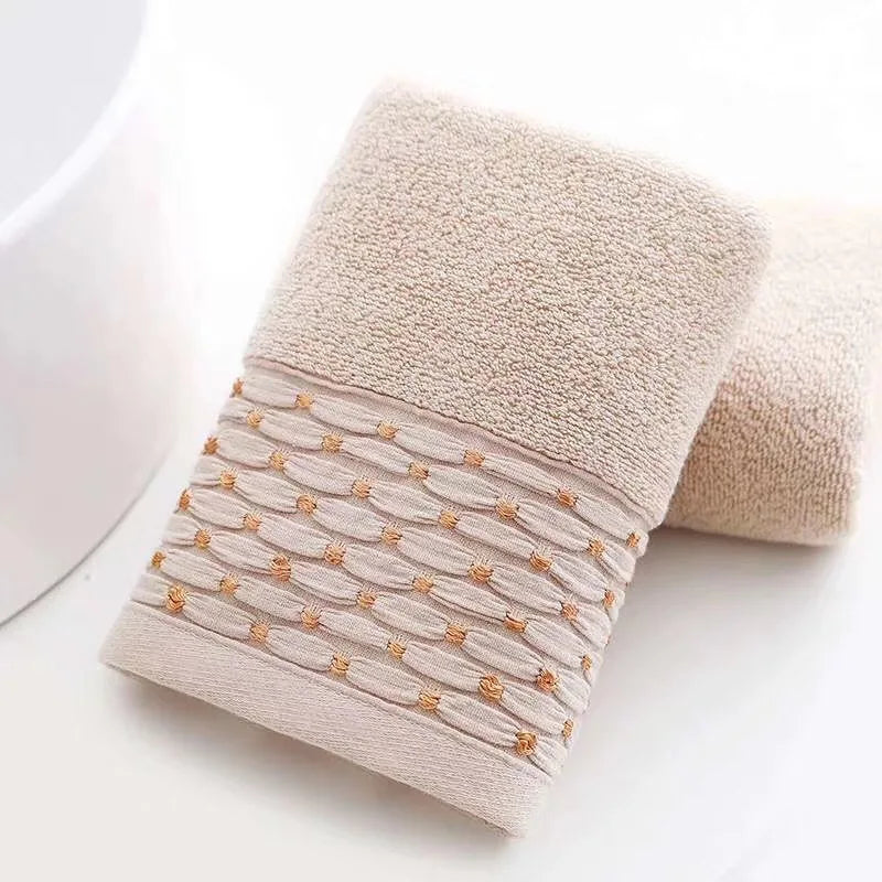 Dot Organic Cotton Bath and Face Towel 34x75 110g Woven 100% Cotton