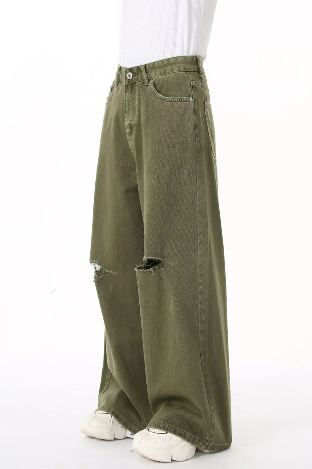 Distressed Wide Leg Jeans with Pockets - -