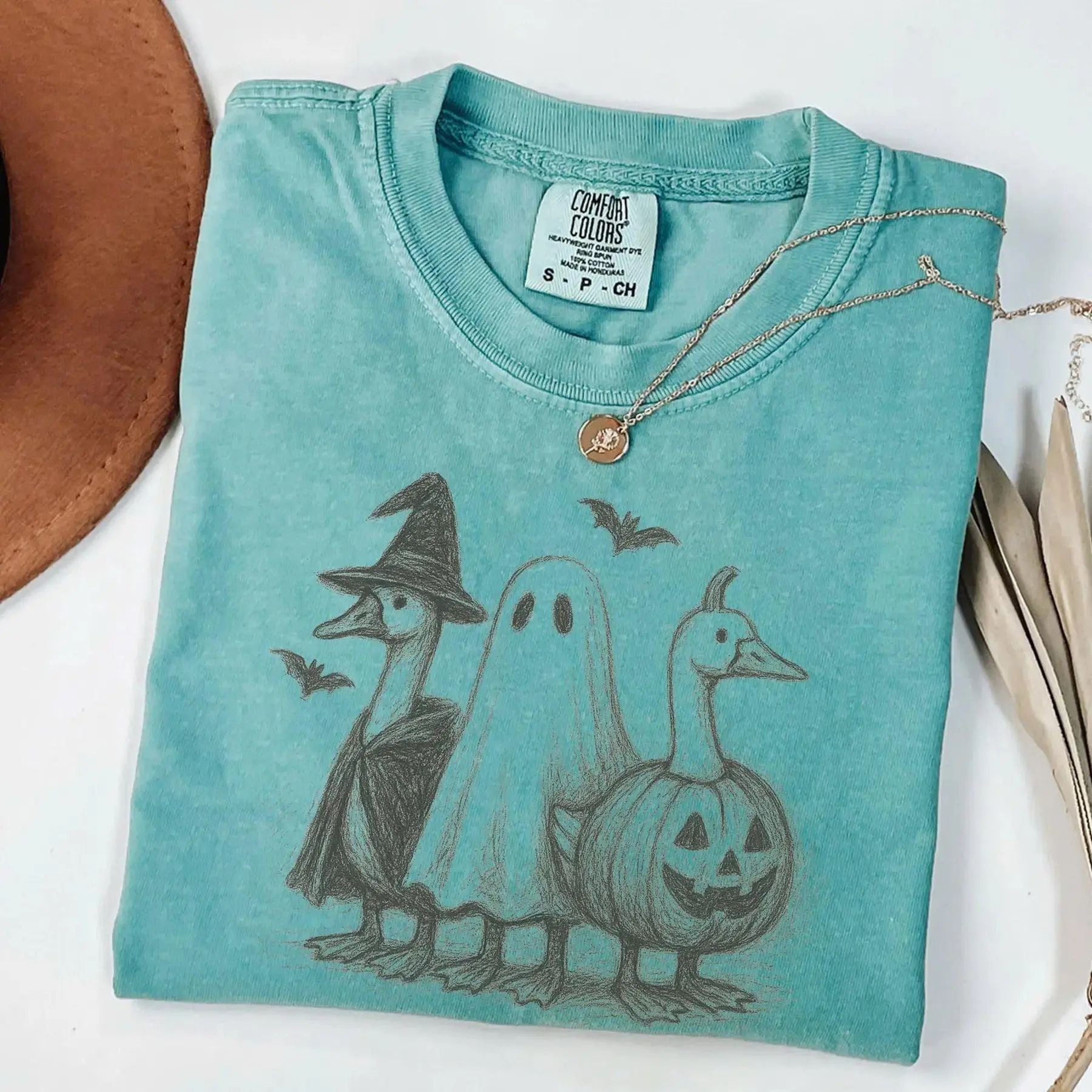 Comfort Colors Goose Halloween Shirt – Ghost Goose Tee, Funny Pumpkin Shirt, Cute Spooky Season Fall Tee, Trick or Treat Gift - - T-Shirt