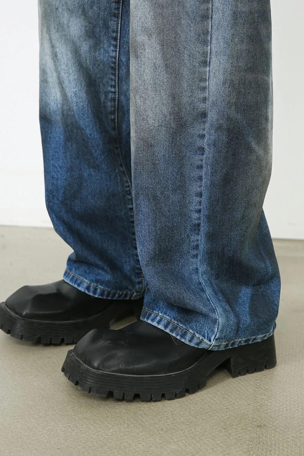 Men's Loose Fit Jeans - -