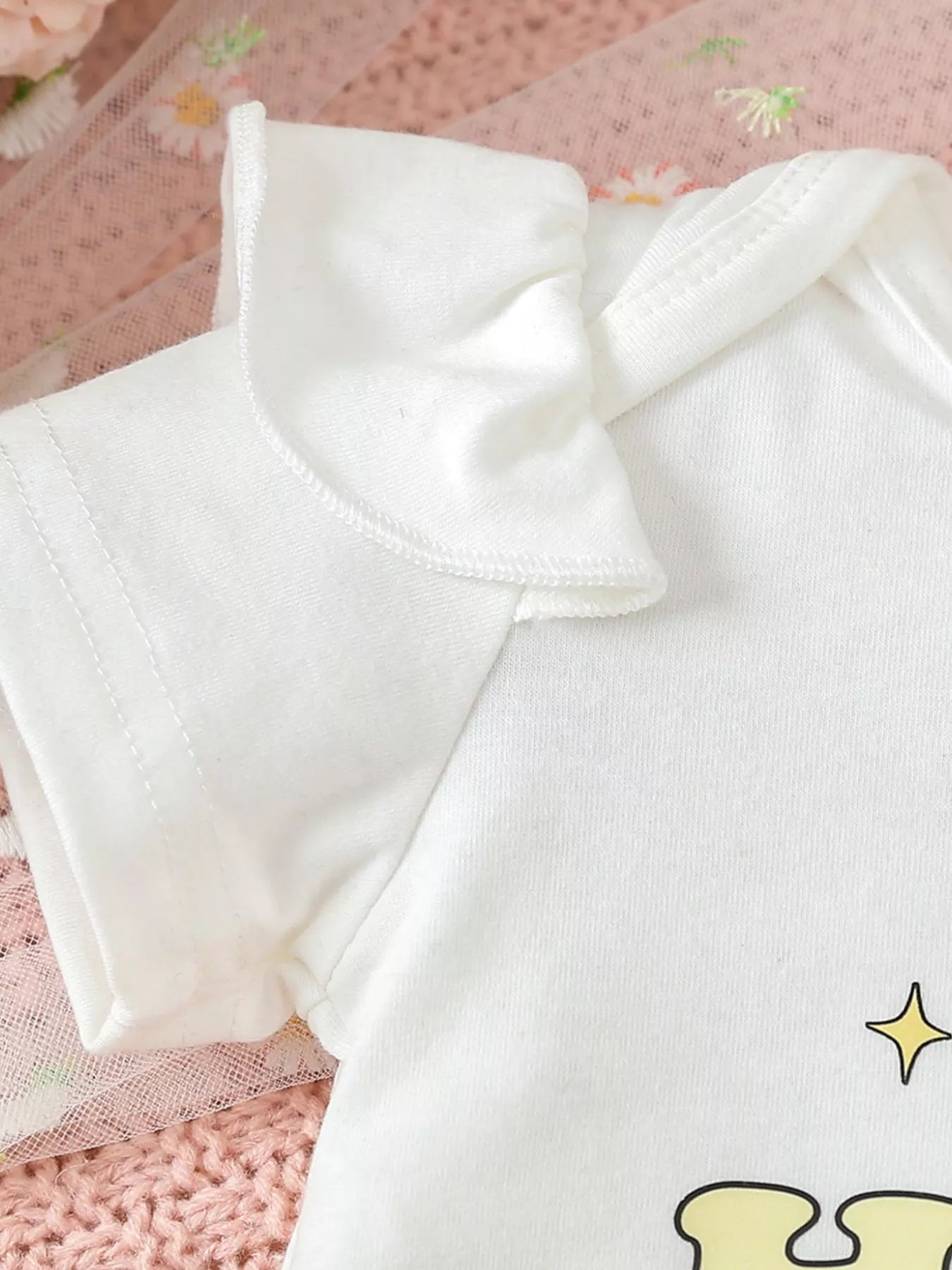 Children's Ruffled Short Sleeve Bodysuit and Shorts Set with Headband - -