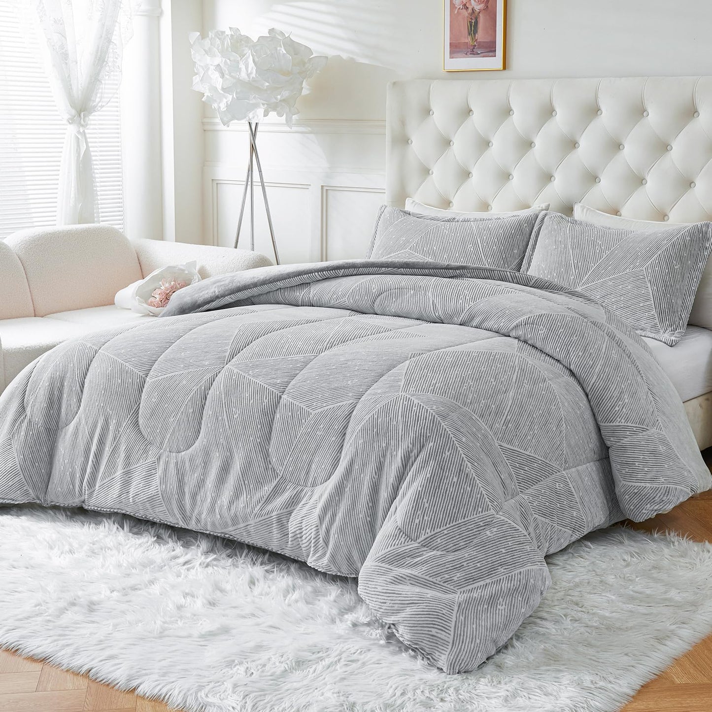 YIYEA Faux Fur Comforter Set Queen Size Luxury Ultra Soft Fuzzy Comforter Fluffy Plush Shaggy Bedding Comforter Sets for Fall and Winter Cozy Warmth No Shedding 3PC - 03# Polygonal Queen -