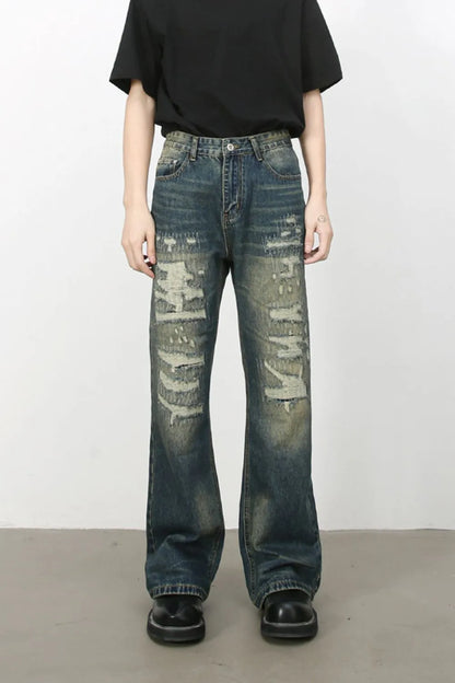 Men's Distressed Jeans - Medium -