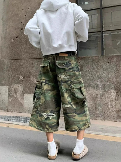 Men's Plus Size Distressed Camouflage Cargo Capri Jeans - -