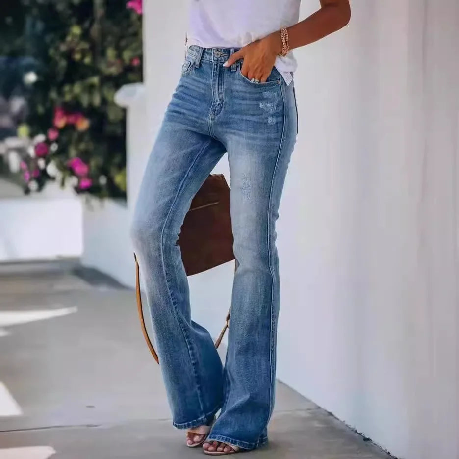 High-Waisted flared Jeans