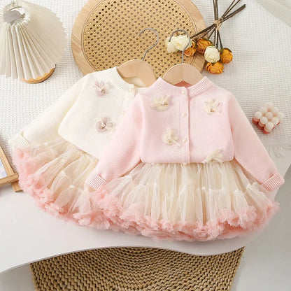 Single Breast Sweater and Ruffle Tulle Skirts