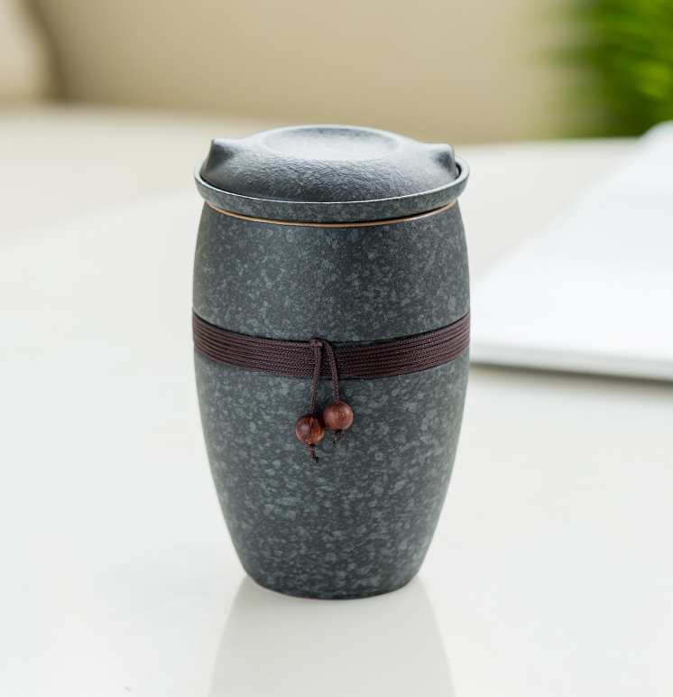 Porcelain Kung Fu Tea Cup with Filter - - Mug