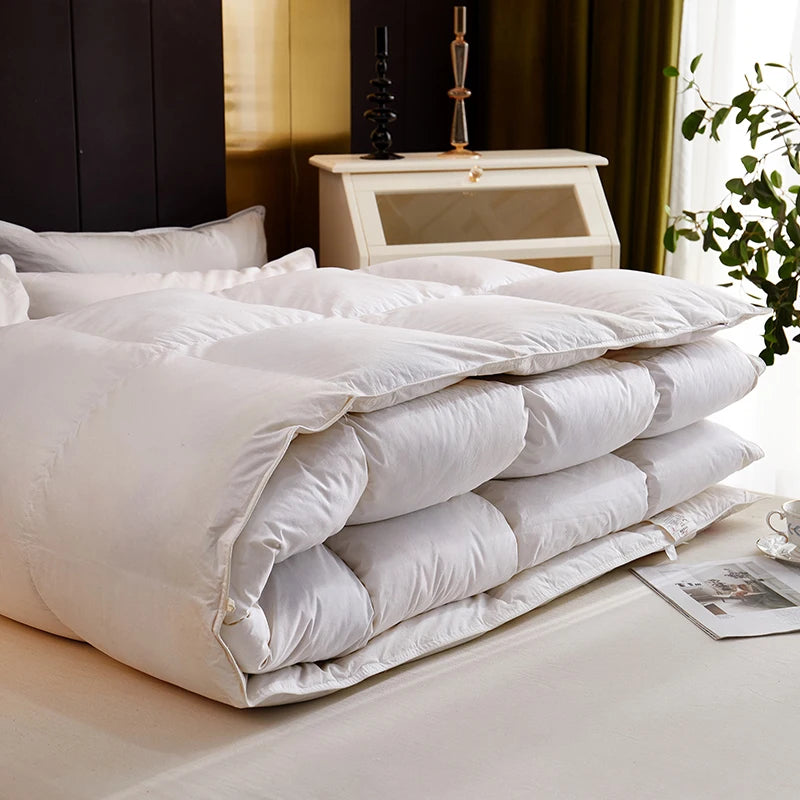 Nordic Style Goose Feathers Embroid Nature Organic Down Comforter