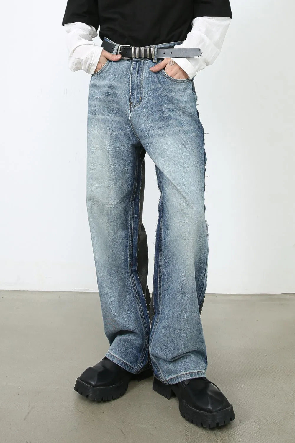 Men's Contrast Loose Fit Jeans - Medium -